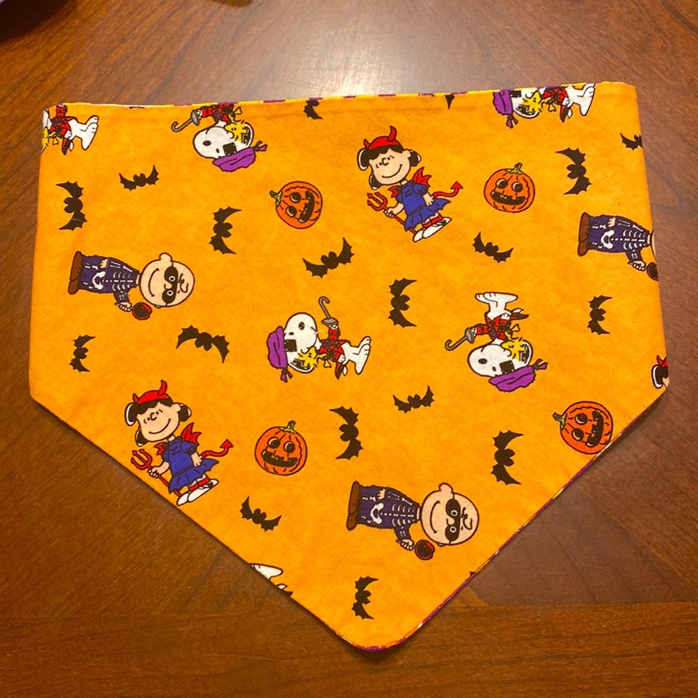 M/L Peanuts Snoopy Charlie Brown Halloween Dog Bandana Dual Sided